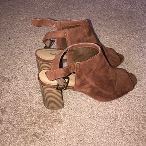 Brown low heel sandals